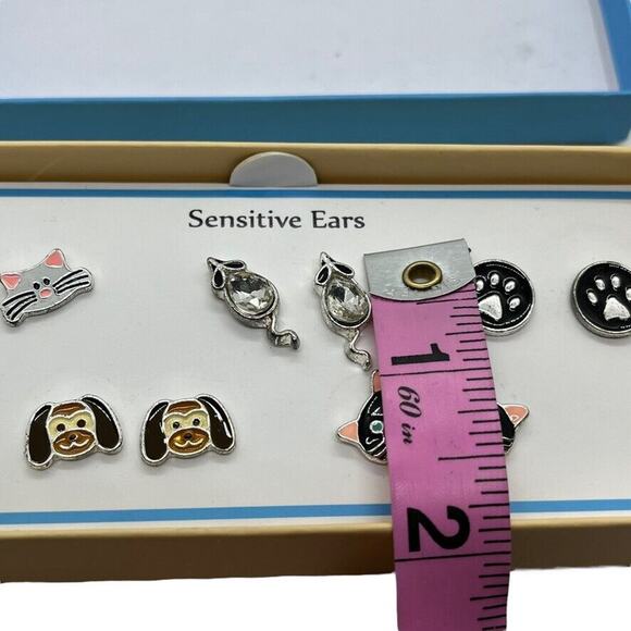Earring Set of 5 Dog Cat Mouse Paw Prints Bay Studio Sensitive Ears Silver Tone - Picture 3 of 13